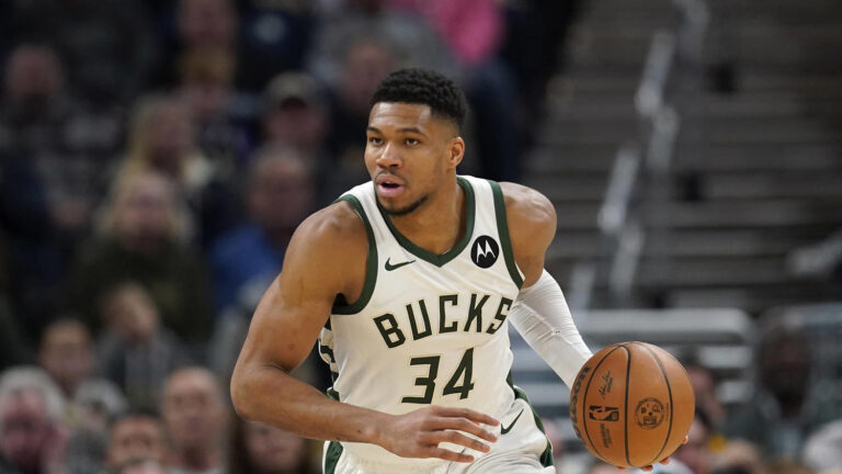 Giannis Antetokounmpo, Top Bucks Players to Watch vs. the Kings - March 12